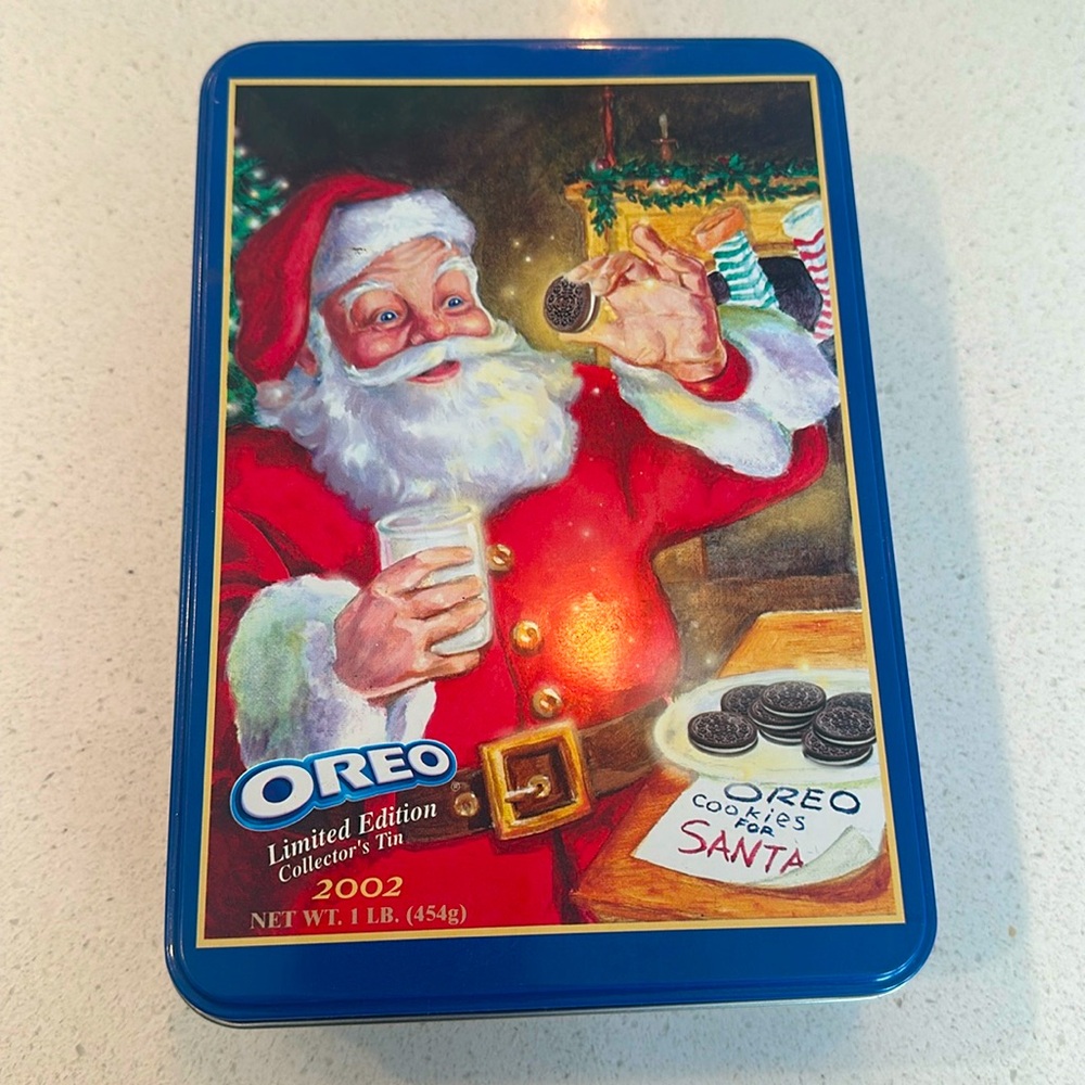 Oreo limited Edition Collectors Tin! 2002 “Oreo cookies for Santa”